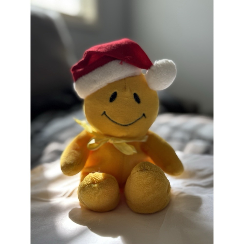 Vintage Shanghai Elcee Toys Smiley Face Santa Bean Bag Plush Holiday Emoji RARE - Picture 2 of 10